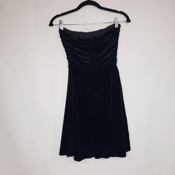 NWT Aqua Strapless Velvet Mini Dress Size S (No Sash) - Picture 3 of 8